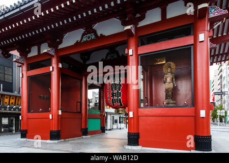Japan, Honshu, Tokyo, Asakusa, Sensoji-tempel, Kaminarimon Präfektur Tor, 30076588 Stockfoto