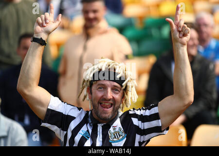 Newcastle United Fan - Norwich City v Newcastle United, Premier League, Carrow Road, Norwich, Großbritannien - 17 August 2019 Editorial nur verwenden - DataCo Einschränkungen Stockfoto