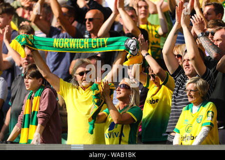 Norwich City Fans - Norwich City v Newcastle United, Premier League, Carrow Road, Norwich, Großbritannien - 17 August 2019 Editorial nur verwenden - DataCo Einschränkungen Stockfoto