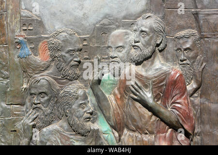 Die Verleugnung des Petrus. Kirche St. Petrus in Gallicantu. Jerusalem. Israel. Stockfoto