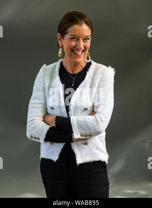 Edinburgh, Schottland, Großbritannien, 19. August 2019. Edinburgh International Book Festival. Im Bild: Victoria Hislop, englischer Autor, spricht über ihr neues Buch Wer geliebt sind, während der NS-Besatzung in Griechenland Stockfoto