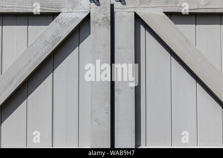 Große graue Auffahrt/Garten Tore. Stockfoto