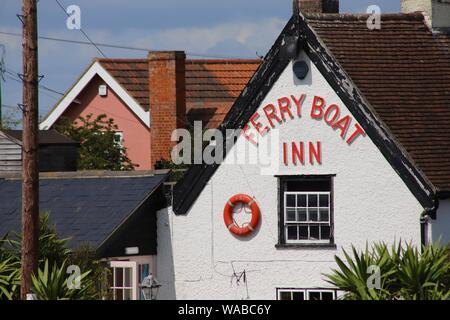 Felixstowe Ferry, Suffolk - 19. August 2019: Die Fähre Inn. Stockfoto