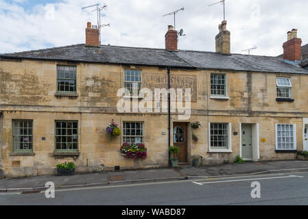 Die alte North Street Brauerei in der hübschen Cotswold Stadt Winchcombe, in der Nähe von Cheltenham, Gloucestershire, VEREINIGTES KÖNIGREICH Stockfoto