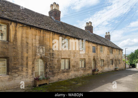 Reihe von Hütten in Mill Lane in der hübschen Cotswold Stadt Winchcombe, in der Nähe von Cheltenham, Gloucestershire, VEREINIGTES KÖNIGREICH Stockfoto