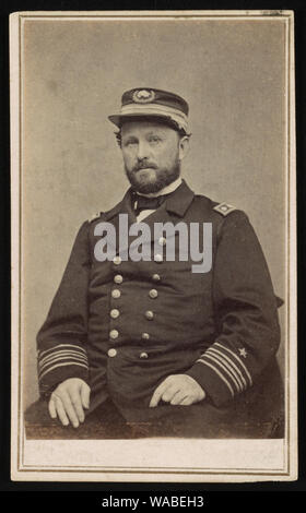 Commander Donald McNeill Fairfax der U.S. Navy in Uniform] / J.D. Fowler & Co., gegenüber US Naval Academy, Newport, R.I Stockfoto