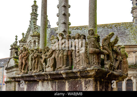 Finistère (29) Saint-Thegonnec. Calvaire de l'Enclos paroissial // Frankreich. Finistère (29) Saint-Thegonnec. Der Kalvarienberg Pfarrkirche Stockfoto