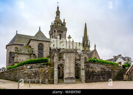 Finistère (29) Saint-Thegonnec. Enclos paroissial de Saint-Thegonnec // Frankreich. Finistère (29) Saint-Thegonnec, ummauerten Pfarrei Stockfoto