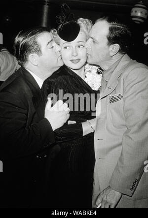 Lana Turner, Lou Abbott und Bud Costello (circa 1948) File Reference # 33848-160THA Stockfoto