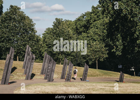 London, Großbritannien - 15 Juli, 2019: Der Mann, der hinter Neuseeland War Memorial von John Hardwick-Smith und Paul Dibble in London, ein Denkmal für die Gefallenen von Stockfoto