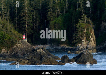 Whittlestone Punkt Licht, Cape Beale, Port Alberni, Vancouver Island, British Columbia, Kanada Stockfoto