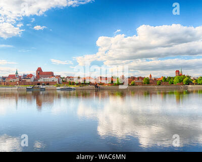 Panoramablick auf die Altstadt von Torun, Polen Stockfoto