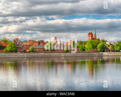 Panoramablick auf die Altstadt von Torun, Polen Stockfoto