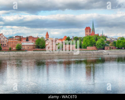 Panoramablick auf die Altstadt von Torun, Polen Stockfoto