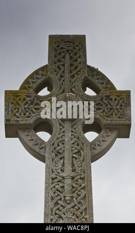 Celtic Cross Design im Warter East Riding von Yorkshire entfernt Stockfoto
