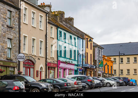 Dorf von Newport im County Mayo im Nordwesten Irlands Stockfoto