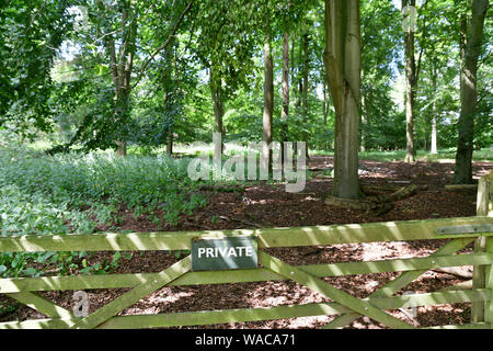 Blenheim Palace. Private Zeichen auf dem Gelände des englischen Country Estate. Privates Land/Sicherheit. Woodstock, Oxfordshire, England, Vereinigtes Königreich. Stockfoto