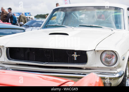 Ford Mustang 289 Anzeige an die Airshow (REDAKTIONELLE NUR VERWENDEN) Stockfoto