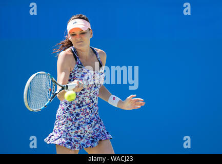 Aegon International 2016, Eastbourne, England - Agnieszka Radwanska von Polen spielen einhändig Vorhand gegen Dominika Cibulkova der Slowakei. Stockfoto