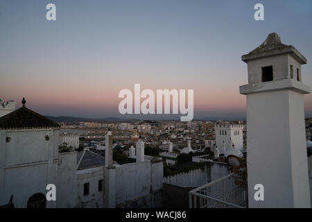 Sonnenuntergang über der Medina von Tanger, Marokko Stockfoto