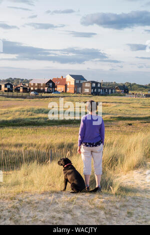 Sonnenuntergang über der Suffolk Coastal Dorf Walberswick, East Suffolk, England, Großbritannien Stockfoto