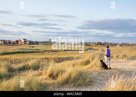 Sonnenuntergang über der Suffolk Coastal Dorf Walberswick, East Suffolk, England, Großbritannien Stockfoto