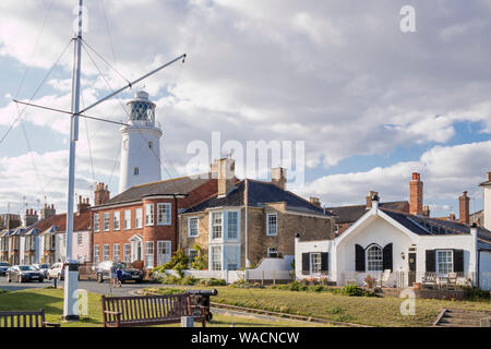 Southwold Leuchtturm über historische Gebäude, Southwold, Suffolk, England, Großbritannien Stockfoto