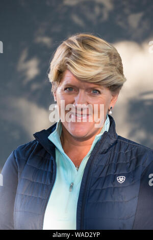 Edinburgh, Schottland, August 2019. Edinburgh International Book Festival 2019. Clare Balding, Englisch Sport Sender, Journalistin und Autorin. Ihr Buch Das Rennpferd, die gelernt zu tanzen diskutiert. Sie stellt derzeit für BBC Sport. Stockfoto