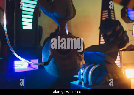 Außerirdische Außerirdische in einem Versuchslabor im UFO Stockfoto