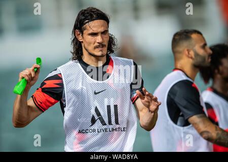 Uruguayischer Fußballspieler Edinson Cavani von Paris Saint-Germain F.C. bereitet vor konkurrierenden gegen Inter Mailand während Ihrer internationalen Super Cu Stockfoto