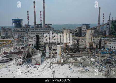 Ein Luftbild von Schäden, die durch die Explosion, die angeblich Ergibt 10 Todesfälle verursacht, platzt Yima Vergasungsanlage von Henan Kohle chemische Stockfoto
