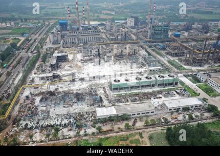 Ein Luftbild von Schäden, die durch die Explosion, die angeblich Ergibt 10 Todesfälle verursacht, platzt Yima Vergasungsanlage von Henan Kohle chemische Stockfoto