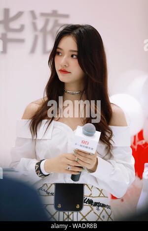 Chinesische Schauspielerin Jelly Lin oder Lin Yun besucht eine Werbeveranstaltung für Liby in Shanghai, China, 6. Juli 2019. Stockfoto