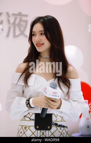Chinesische Schauspielerin Jelly Lin oder Lin Yun besucht eine Werbeveranstaltung für Liby in Shanghai, China, 6. Juli 2019. Stockfoto