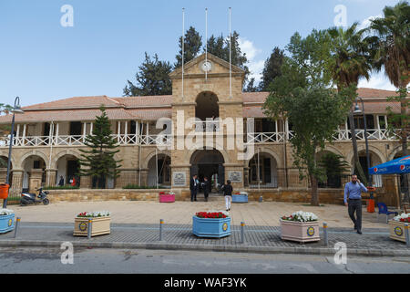 LEFKOSA Nikosia, Zypern - März, 29, 2018: Die Gerichte Gebäude befindet sich in einem historischen Gebäude auf dem Sarayonu Square. Stockfoto