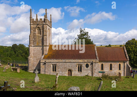 Imber Kirche, St Giles Kirche, am Tag der offenen Tür für Besucher zu sehen, die verlassenen Geisterdorf von imber auf Salisbury, Wiltshire UK im August Stockfoto