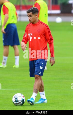 München, Deutschland. 20 Aug, 2019. München, Deutschland 20. August 2019: 1. BL-19/20 - FC Bayern München Ausbildung 20.08.2019 Philippe Coutinho (FC Bayern München), Förderung / Einzelbild / mit Ball/| Verwendung der weltweiten Kredit: dpa/Alamy leben Nachrichten Stockfoto