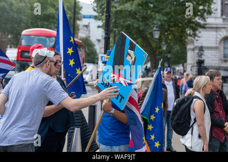 London, 20. August 2019 Brexit Whitehall mit Ministern der Regierung verlassen des Cabinet Office Credit Ian DavidsonAlamy leben Nachrichten Stockfoto