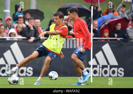München, Deutschland. 20 Aug, 2019. Thomas Mueller (MULLER, Bayern München) Aktion, Duellen gegen Philippe COUTINHO (Bayern München). FC Bayern München Training auf dem Saebener Straße. Fußball 1.Bundesliga, Saison 2019/2020, 20.08.2019 | Verwendung der weltweiten Kredit: dpa/Alamy leben Nachrichten Stockfoto