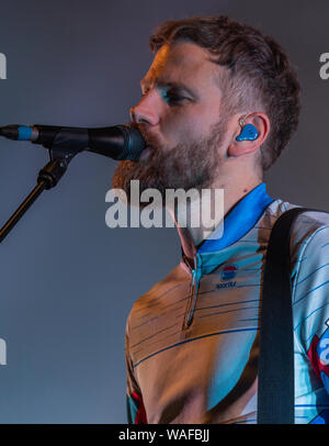 Kaiser Chiefs live auf der Bühne Auftritt in den Garten, De Montfort Hall, Leicester 18. August 2019 Stockfoto