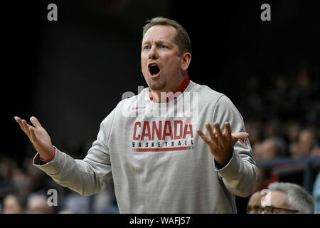 20. August 2019; Quay Centre, Sydney, Australien; Internationaler Basketball, Kanada gegen Neuseeland Tall Blacks; kanadische Trainer Nick Krankenschwester fragen einen Anruf - redaktionelle Verwendung. Stockfoto