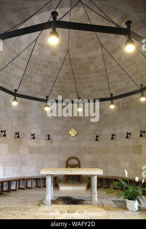 Altar. Kirche von der Vermehrung der Brote und Fische. Tabgha. Isräel. Stockfoto