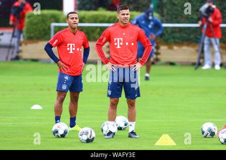 München, Deutschland. 20 Aug, 2019. Muenchen, Deutschland August 20, 2019: 1. BL-19/20 - FC Bayern München Ausbildung 20.08.2019 v. li. Thiago (Bayern München) und Lucas Hernandez (FC Bayern München) | Verwendung der weltweiten Kredit: dpa/Alamy leben Nachrichten Stockfoto