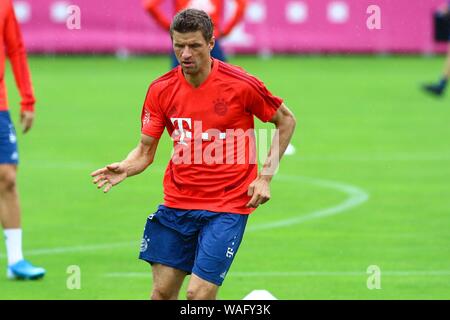München, Deutschland. 20 Aug, 2019. München, Deutschland 20. August 2019: 1. BL-19/20 - FC Bayern München Ausbildung 20.08.2019 Thomas Mvºller/Mueller (FC Bayern München), Förderung/Single Image/| Verwendung der weltweiten Kredit: dpa/Alamy leben Nachrichten Stockfoto