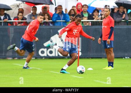 München, Deutschland. 20 Aug, 2019. München, Deutschland 20. August 2019: 1. BL-19/20 - FC Bayern München Ausbildung 20.08.2019 Renato Sanches (FC Bayern München), Förderung / Einzelbild / mit Ball/| Verwendung der weltweiten Kredit: dpa/Alamy leben Nachrichten Stockfoto