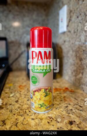 Close-up von PAM Cooking Spray in der heimischen Küche, Bio Canola öl Version, eine Marke von conagra Foods, 19. August 2019. () Stockfoto