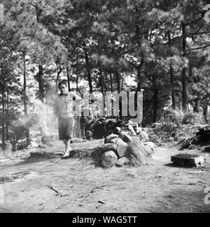 Einheimische in der Kleinstadt im Hochland von Guatemala Chichicastenango, 1960er Jahre. Heimisch in der Stadt Chichicastenango Guatemala Hochland, in den 1960er Jahren. Stockfoto