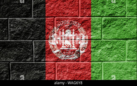 Flagge Afghanistan schließen bis auf ein gerissenes Wand gemalt Stockfoto