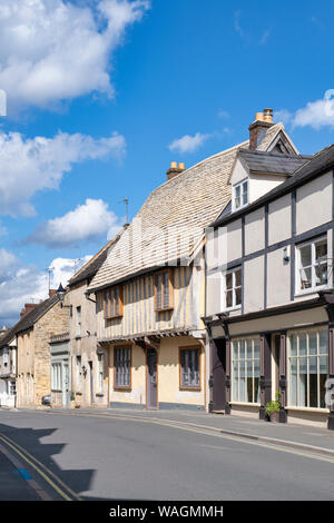 Cotswold stone Gebäude entlang Hailes Street, Winchcombe, Gloucestershire, England Stockfoto