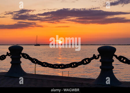 Sonnenuntergang am Lake Erie in der Region der Großen Seen Stockfoto